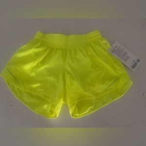 Hotty Hot LR short 4”*Lined - size 4 - highlight yellow NWT